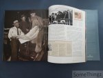 Banham, Russ. - De eeuw van Ford. Ford Motor Company en de vernieuwingen die de wereld vorm hebben gegeven. Banham, Russ. - De eeuw van Ford. Ford Motor Company en de vernieuwingen die de wereld vorm hebben gegeven.