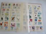 Filatelie - POSTZEGELS 14 pagina's met 545 VOGEL-postzegels en 100 VLINDER-postzegels