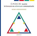 Hoenderdos , Henk . [ ISBN 9789074533003  ] 3818 - CASE 36 . ( Inzicht in bewuste en onbewuste communicatie . ) Communicatie is zoveel meer dan een bewust proces. Patronen uit onze jongste jeugd beïnvloeden hoe wij luisteren, reageren en dus communiceren. In dit boek geeft Henk Hoenderdos inzicht -