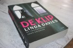 Davies, Linda - Davies / DE KLIP