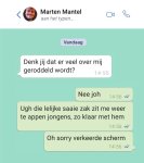 Marten Mantel - Aan het typen...