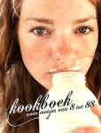 Rijst , Mirjam . & Marcel van de Driel . [ isbn 9789057673283 ] - Kookboek voor Meisjes van 8 tot 88 . ( Voor alle zoete meisjes, stoute meisjes, meisjes van het boerenland, viswijven, koosjere meisjes, keukenprinsessen, groen(t)e meisjes, verliefde meisjes, theetantes, zwangere meisjes, meisjes van minstens 88, -