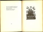 Raedt, de Jan Pseudoniem [P.J. Meertens ]Verlucht met  houtgravures van Pam G. Rueter - Middeleeuwsche Geestelijke Poëzie bevattende de volgende secties: Kerstliederen; Passie Liederen; Maria Liederen; Geestelijke Minneliederen; Liederen van den Hemel