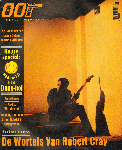 Diverse auteurs - Muziekkrant Oor 1988, nr. 18 met o.a. HOUSE (8 p.)/ROBERT CRAY (COVER + 4 p.)/LIVING COLOUR (4 p.)/BRIAN WILSON (4 p.), goede staat