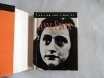 Kelly, Rosanna - The life and times of Anne Frank