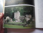 Muir, Richard - Castles & Strongholds