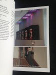 - Een Compromisloze keuze voor Eigentijdse Kunst en Passie, Meer dan 25 jaar verzamelen in beeld door Stichting Promotors Van Abbemuseum Eindhoven, 1989-2017 - Een Compromisloze keuze voor Eigentijdse Kunst en Passie, Meer dan 25 jaar verzamelen in beeld door Stichting Promotors Van Abbemuseum Eindhoven, 1989-2017