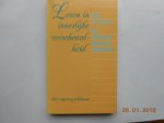 Vries Riet de - Leven in innerlyke verscheurdheid / druk 1