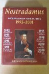 Hewitt, V.J./Lorie, Peter - Nostradamus. Voorspellingen voor de jaren 1992-2001