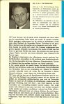 Dollinger, Hans  met inleidende overzichten van  Mr . G.B.J. Hilterman.  met heel veel zwart wit foto's - Geschiedenis van de Eerste Wereldoorlog in foto's en documenten - 5e deel 1917 ..  Op het omslag : Duitse krijgsgevangen
