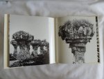 Perucho Juan Pedragosa, Pomes Leopoldo /// Alain Willaume; Antoni Gaudi; Jordi Castellanos; Juan Jose Lahuerta - Una arquitectura de anticipacion Gaudi /// Imagenes y mitos Gaudi - Images and myths Gaudi
