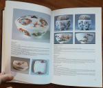 Arts, P.L.W. - Japanese Porcelain. A collector's guide to general aspects and decorative motifs.