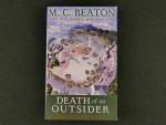 Beaton, M. C. - Death of an outsider - A Hamish Macbeth murder mystery