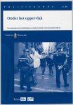 J. Kuppens, B. Bremmers - Politiekunde 38 -   Onder het oppervlak