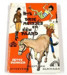 Donker - DRIE MEISJES EN EEN PAARD