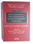 Chris Argyris  en Cary L. Cooper (editor) - The Blackwell Encyclopedia of Management, 12 Volume Set, 2nd Edition.  Isbn nummer is 9780631233172