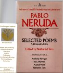 Neruda, Pablo (ed. Nathaniel Tarn) - Selected poems, a bilingual edition, English / Spanish