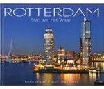Martens, Paul [fotograaf] - Rotterdam. Stad aan het water.