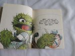 Jeffrey Moss; Michael Gross - Oscar's oscars book - A Little golden book  - Sesame Street book --- No. 120.   Big Bird's birds Red Book - A Little golden book - Sesame Street book --- No. 157