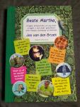 Broek, Jos van den - Beste Martha / vragen, antwoorden en nog meer vragen+ een paar gedichtjes over huisjes, boompjes en beestjes