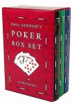 Gordon , Phil . The box  [ isbn 9781416936428 ] Deel 1 [ isbn 9781416936411 ] & Deel 2 [ isbn 9781416903673 ] &  Deel 3 [ isbn 9781416927198 ] - Phil Gordon's Poker Box Set . ( 1 / Phil Gordon's Little Black Book -  321p  , 2 / Phil Gordon's Little Green Book - 286 p , 3 / Phil Gordon's Little Blue Book - 379 p . )