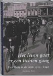 Maarten Van Doorn - Het leven gaat er een lichten gang - de Maasstad van A tot Z