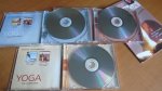 Beek, Fred van.; Onvlee, Johan. - Yoga. Brug tussen lichaam en geest. Adem- en ontspanningsoefeningen. 3 CD-s + boekje