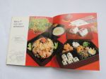 Chang, Constance D. ( Vertaling: Maja Krans ) - Japans Kookboek. 150 menu-variaties in woord en beeld. Rijk geillustreerd.