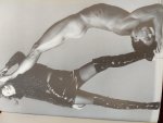 Versace Gianni, Leonarde Arte, Barry Hannah, Richard Martin, Bob Wilson & Gianni . - Men Without Ties