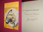 Gerard van Herpen - De vleermuizen van mijn jeugd [Gesigneerd] Journalistieke herinneringen uitgekozen en ingeleid door Johan Diepstraten