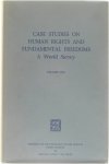 Veenhoven Willem A. Crum Ewing Winifred - Case studies on human rights and fundamental freedoms (Volume 5)