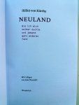 Kürthy, Ildikó von - Neuland (Wie ich mich selber suchte und jemand anderen fand - Mit Collagen von Julia Thesenfitz) (DUITSTALIG)
