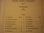 Dean; Folk - VOOR JONG TALENT - Boek II; Melodische studies en voordracht-stukjes voor piano