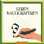 BERT WITTE - LEREN KALLIGRAFEREN * het verkrijgen van een beter handschrift is een van de resultaten van het leren kalligraferen,maar natuurlijk wordt het doel zelf,het leren kalligraferen,hier op oriinele wijze behandeld * in dit boekje zelf kan worden >>>