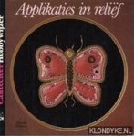 Behrens, Marijke - Applikaties in reliëf