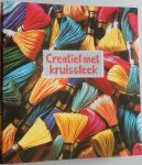  - Creatief met kruissteek / Encyclopedisch kaartsysteem / voor de meubelen; voor de eettafel; voor de keuken; voor deuren en ramen; accessoires; siervoorwerpen; voor de kinderkamer; voor de badkamer; kleding; voor het bed; merklappen; handwerkles in ee