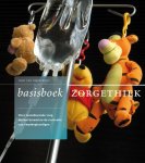 [{:name=>'Inge van Nistelrooy', :role=>'A01'}] - Basisboek Zorgethiek