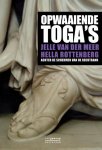 Jelle van der Meer 233803, Hella Rottenberg 62599 - Opwaaiende togas achter de schermen van de rechtbank