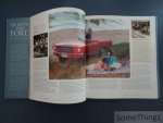 Banham, Russ. - De eeuw van Ford. Ford Motor Company en de vernieuwingen die de wereld vorm hebben gegeven. Banham, Russ. - De eeuw van Ford. Ford Motor Company en de vernieuwingen die de wereld vorm hebben gegeven.