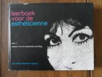Wanrooy-Ogterop, Wieny - Leerboek voor de esthéticienne deel 1 Leerstof voor de assistente opleiding