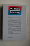 Dr. L. de Jong - Bezetting na 50 Jaar