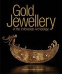 Richter, Anne & Bruce W. Carpenter: - Gold Jewellery of teh Indonesian Archipelago.