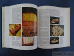 Heather Colyer Ross. - The art of Arabian Costume. A Saudi Arabian profile.