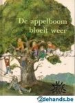 Boer - Appelboom bloeit weer