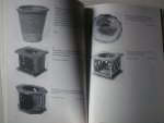 Kleyn, J. de. - Pot-sierlijk. Versierd Volksaardewerk.