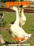  - GANZEN - Kleindieren Handboek -Ed Koenen, 100 blz.
