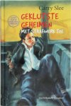 Carry Slee 10342 - Geklutste geheimen met strafwerk toe