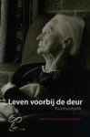  - Leven voorbij de deur