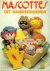  - Mascottes uit handschoenen.