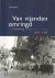 Van vijanden omringd. Doesb...